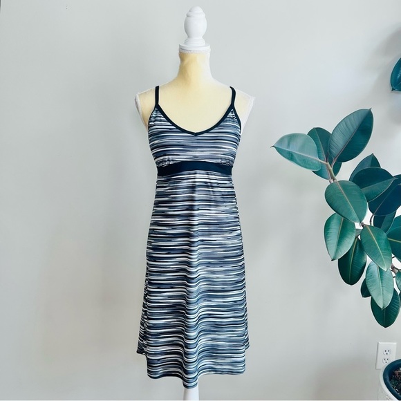 Athleta Shorebreak Swim Dress - Picture 2 of 7